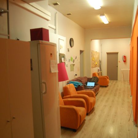 Hostel Family Erasmus Center Warszawa Eksteriør billede