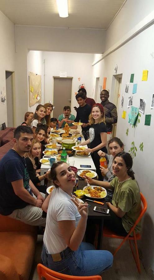 Hostel Family Erasmus Center Warszawa Eksteriør billede